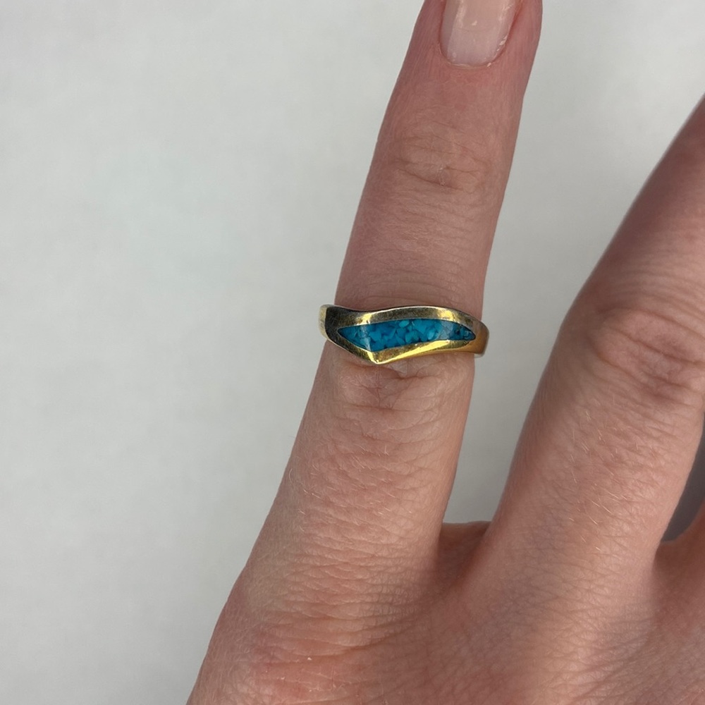 Pinky ring